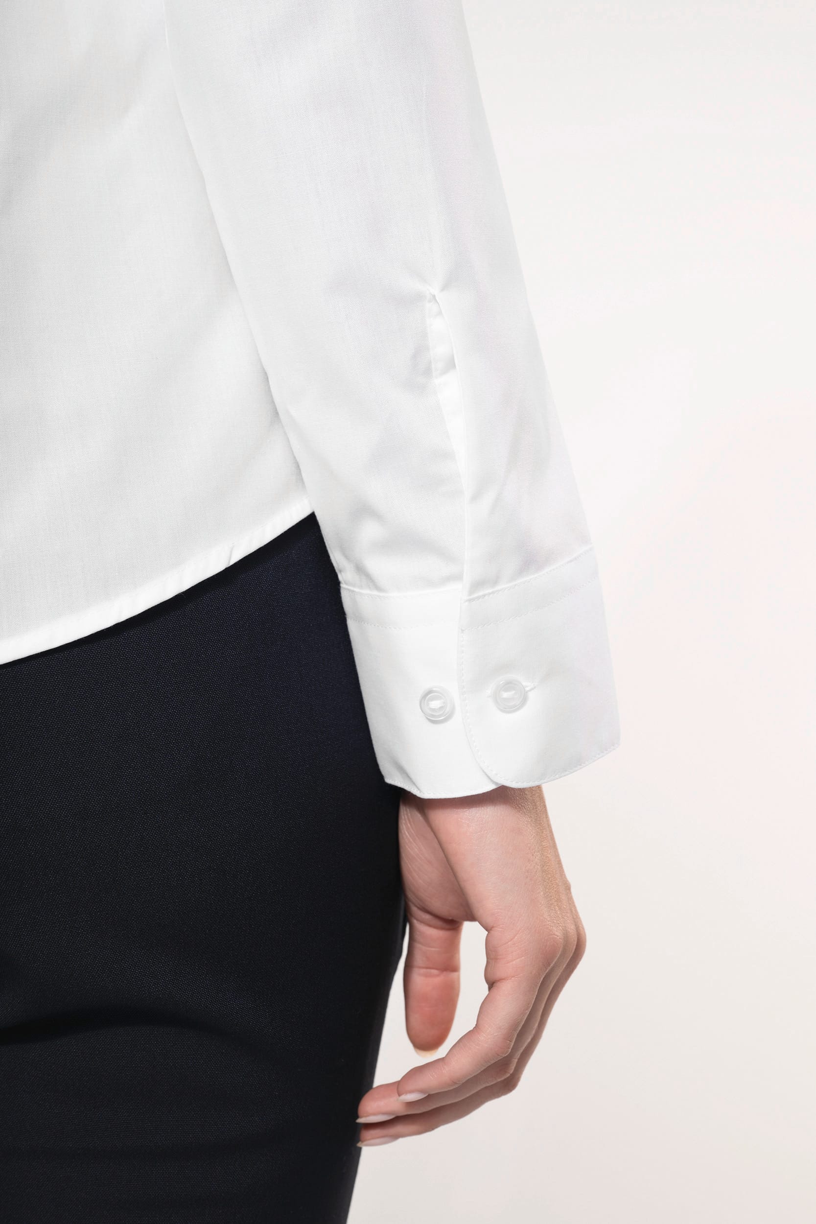 Chemise col mao manches longues femme – Image 17